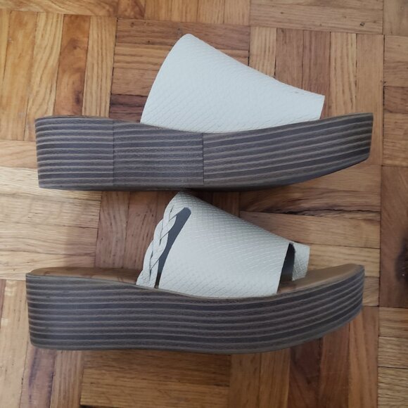Blowfish Malibu Leezi Slip On Platform Sandals - Picture 3 of 7